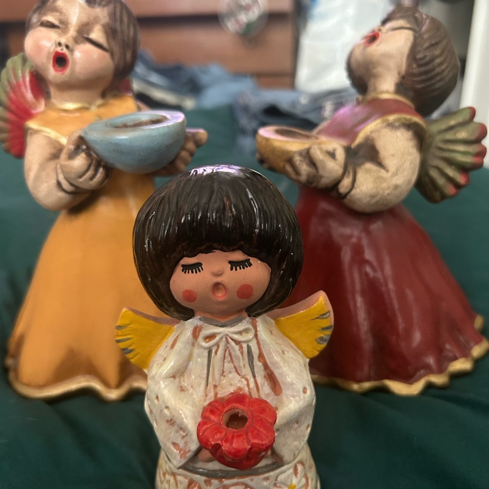 Charming Angel Figurine Set - Multicolor